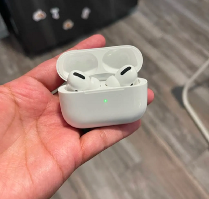 Wireless Earbuds with Protective Silicone Cover & Keychain Clip